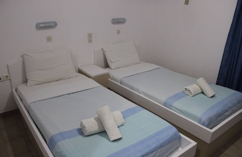 Emporio Hotel | The Three Anchors Rooms
