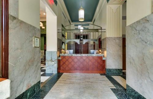 Meridian Hotel | The Threefoot Hotel, Meridian, a Tribute Portfolio Hotel
