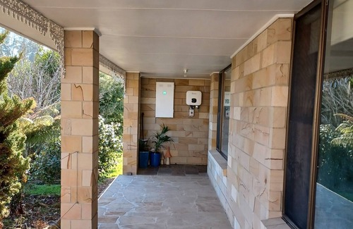 Mole Creek House | The Tigers Lair,is surrounded in a peaceful rural setting