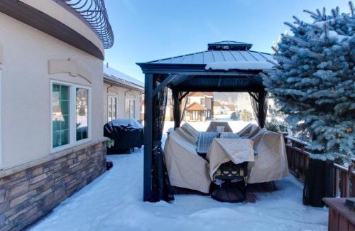 Gypsum House | The Timberwolf on Cotton Ranch