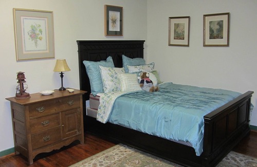 Ashland Bed & Breakfast | The Tinder Guest House