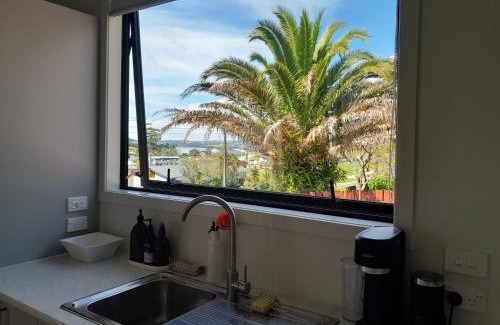 Snells Beach House | The Tiny Abode