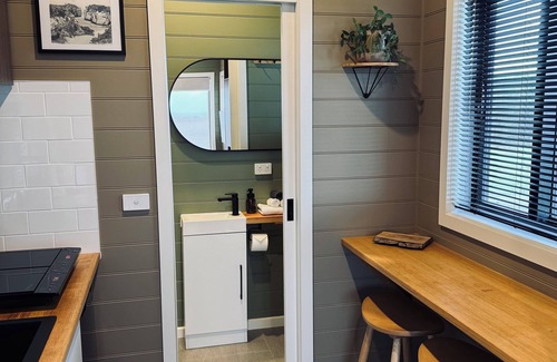 Princetown Cottage | The Tiny Apostle - Great Ocean Road - Tiny House - Farm