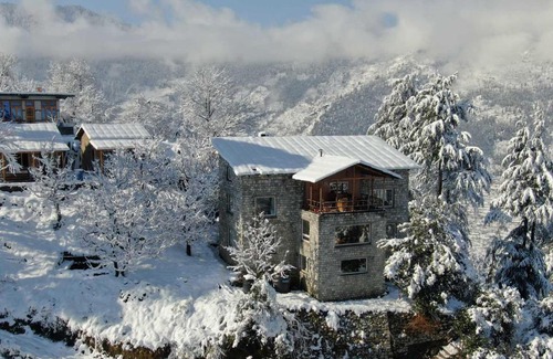 Jibhi Cabin | The Tirthan eagle nest, Tirthan Valley