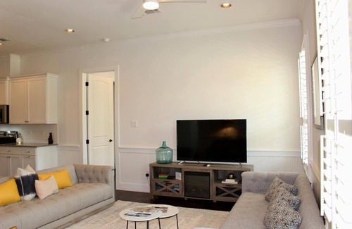 Round Top House | The Top @ Round Top | Escape to the country!