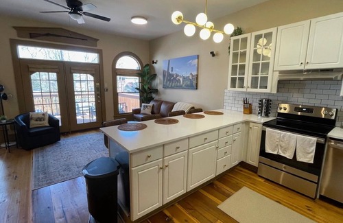 Versailles Apartment | The Top Shelf on the Bourbon Trail in Historical Downtown Versailles