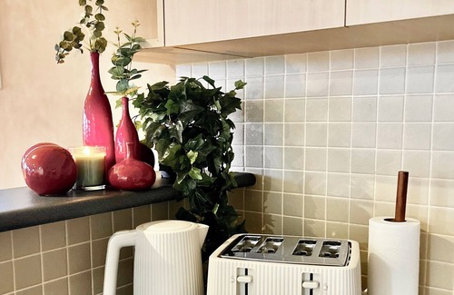 Sanctuary Lakes Villa | The Tournament House, Luxe Golf Resort Sanctuary Lakes, 20km to Melbourne Center