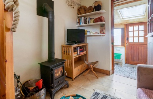 Patrick Cottage | The Tower - sleeps 2 guests in 1 bedroom