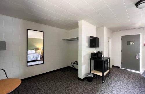 Melita Hotel | The Trail Inn - Melita, Manitoba - HWY 83, HWY 3