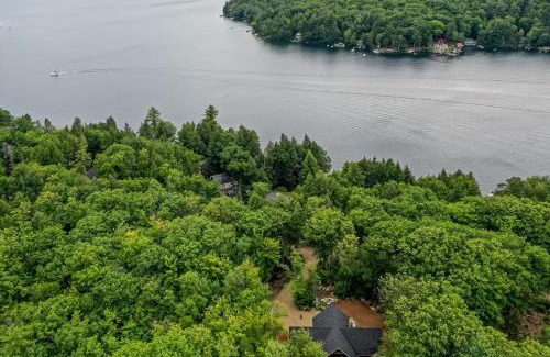 West Alton Ski Chalet | The Tree House