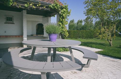 Gistel House | The Treehouse Gistel