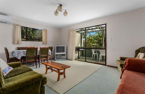 Waihau Bay House | The Treehouse- Whanarua Bay