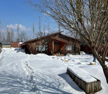 Srinagar House | The troutt stream