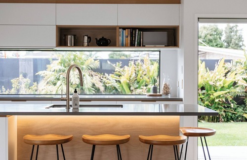 Mount Maunganui House | The Tui Tropics ~ Mount Maunganui - Beyonder Holiday Homes