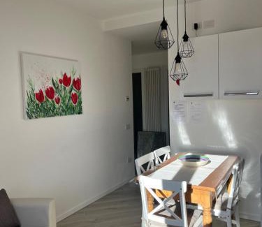 Ronzo-Chienis Apartment | THE TULIP APARTMENT 2 rooms