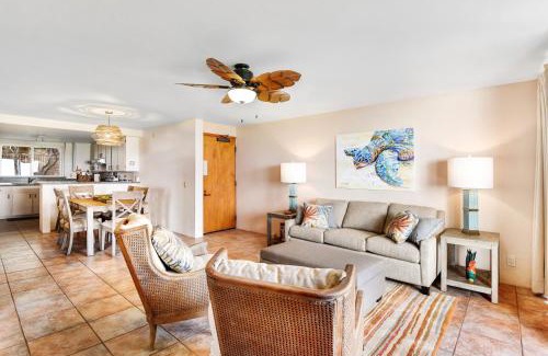Koloa Apartment | The Turquoise Turtle- AC-Pool-Ocean View
