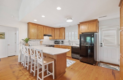 Edisto Island House | The Two Buoys. Steps to the beach, local restaurants and shops.