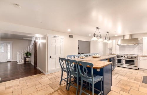 Bethany Homes House | The Ultimate Getaway-Centrally Located