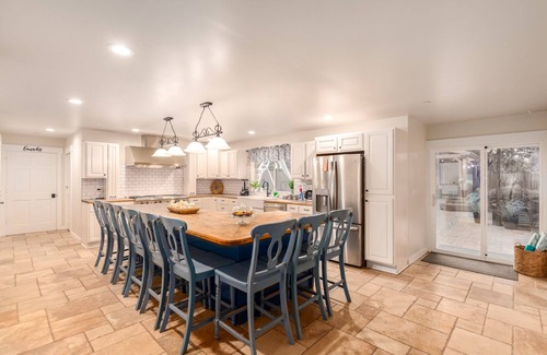Bethany Homes House | The Ultimate Getaway-Centrally Located