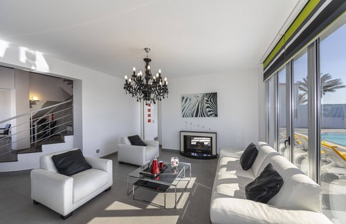 Oroklini Villa | The Ultimate Guide to Renting Your Luxury 4 Bedroom Villa with Private Pool, Larnaca Villa 1398