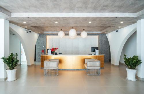 Cua Lap Hotel | The Up Hotel Phu Quoc Island - The Poolside Escape