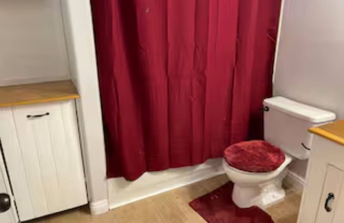 Henderson House | THE VACATION SPOT IN HENDERSON3-bedroom house in brilliant Henderson with WiFi