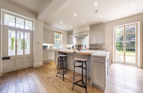 Great Limber Cottage | The Vicarage and Cottage - two beautiful properties in Great Limber, sleeping 16 guests