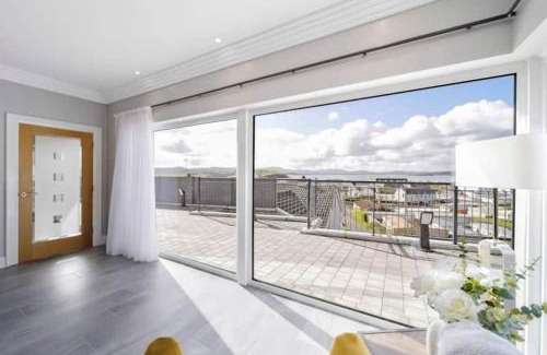 Downings House | The View