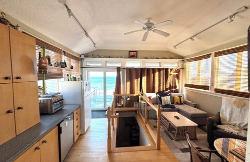 Salisbury Resort | The view of the beach from the penthouse deck resort with AC in charm Salisbury