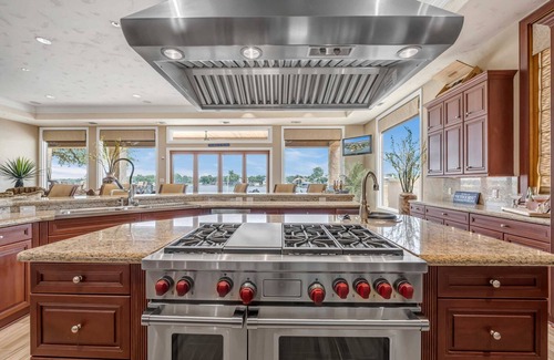 Horseshoe Bay West House | The Villa on Matern | Concierge Services