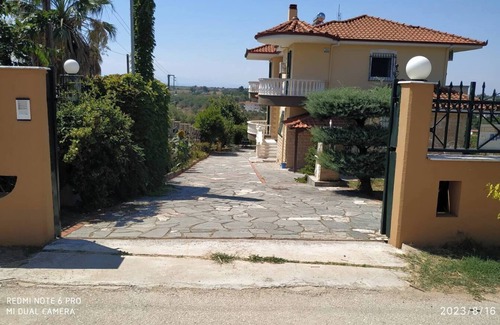 Agia Triada Villa | The Villa with the Aromatic Herbs