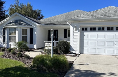 Virginia Trace House | The VillagesnLake SumpternMost desirable area nGolf, pools and music every night