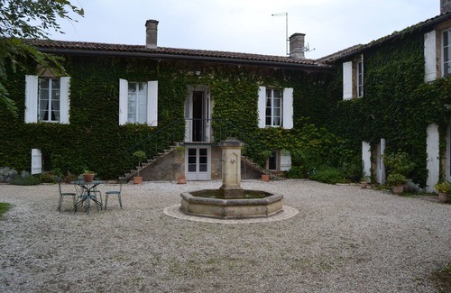 Barsac Cottage | The vineyards of Camperos