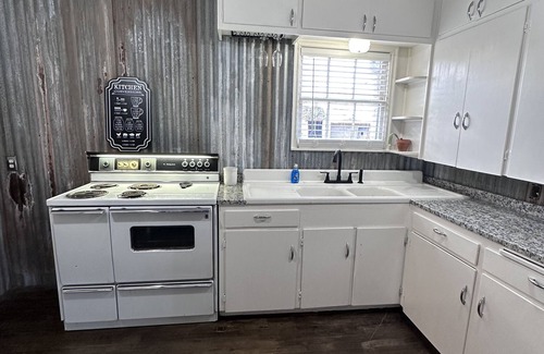 Midland House | "The Vintage House