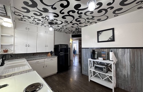 Midland House | "The Vintage House