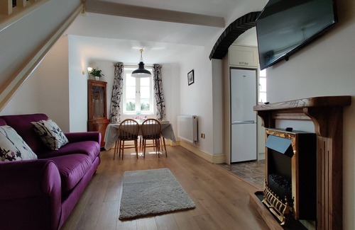 Tarrington Cottage | The Waiting Room, Stoke Edith Station, Hereford
