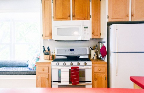 Waldoboro Bed & Breakfast | The Waldoboro Inn Room 1