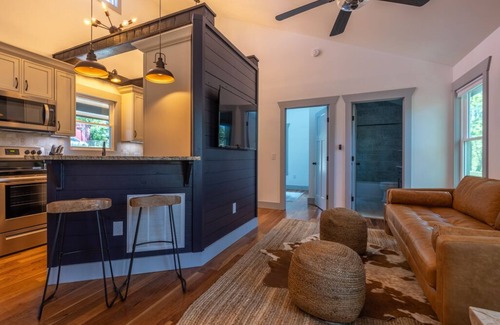 Waynesville House | The Wall Street House