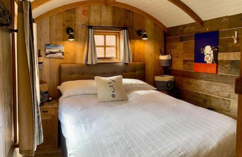 Mells Apartment | The Walnut Wagon in the heart of Mells.