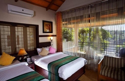 Sulthan Bathery Hotel | The Wave Wayanad Resort