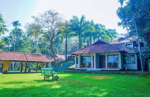 Sulthan Bathery Hotel | The Wave Wayanad Resort