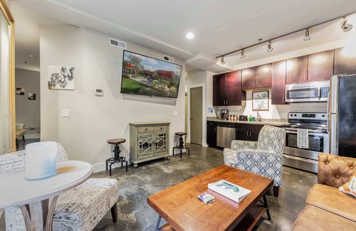 Roanoke Apartment | The West End Flats Su