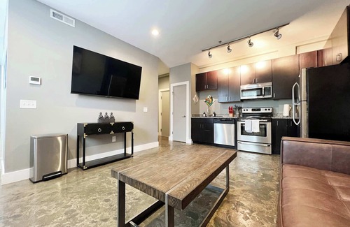 Roanoke Apartment | The West End Flats Su