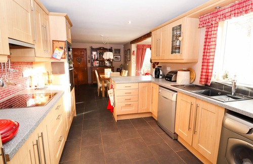 Hendrerwydd Cottage | THE WEST WING, pet friendly, character holiday cottage in Bodfari