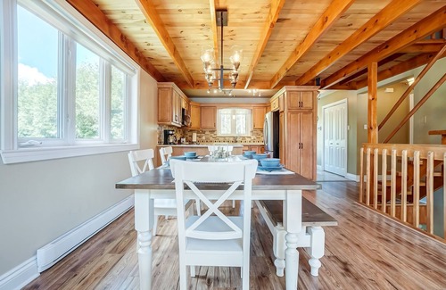 Papineau Regional County Municipality Cottage | The Westbello - Premium Waterfront Vacation Home with Inground Pool and Hot tub