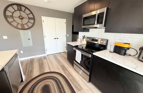 White Plains Apartment | The Westchester Experience. Free parking!