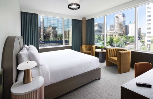 Downtown Calgary Hotel | The Westley Hotel - Tapestry Collection by Hilton