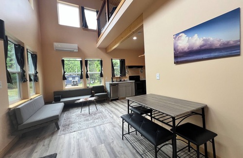 Westport Cabin | The Westport Pearl a quiet neighborhood, cozy, like bringing the outdoors in.