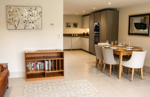 Much Wenlock Cottage | THE WHEATLANDS, family friendly, with a garden in Much Wenlock