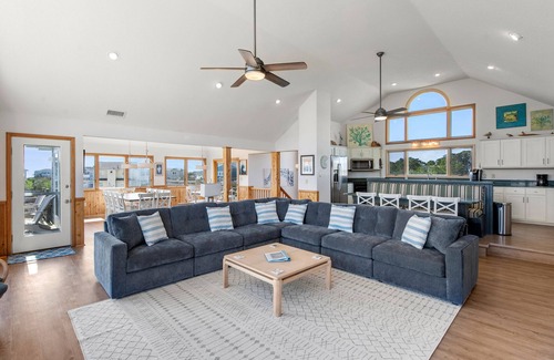 Ocean Hill House | The Wheelhouse: Pool and Hot Tub | 500ft. to Beach